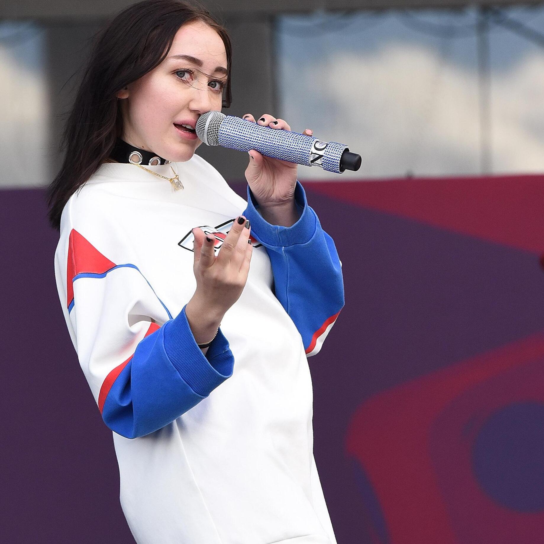 Publicity image of Noah Cyrus
